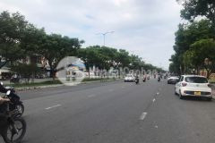 Cần bán khách sạn 4 tầng thang máy lê văn hiến ngũ hành sơn 216m2 18.2 tỷ thương lượng