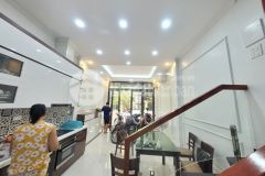 Bán nhà phương mai, đống đa. 4.1x10, 4 tầng, 4 ngủ, ô tô đỗ cửa, hơn 8 tỷ