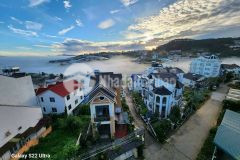 Cần bán villa mặt tiền trịnh hoài đức p11 mới xây.