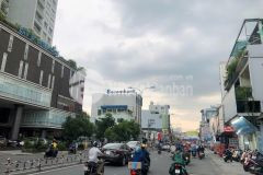 Nhà mặt tiền gần phố ẩm thực phan xích long pn ngang 4.6m 5 lầu kd đỉnh 60m2 chỉ 9.6 tỷ.