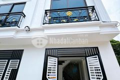 Bán nhà 33m2 giá 2ty4, 3 tầng 1 tum, gần chục chính 100m, tiện ích ngập tràn,ôtô đỗ cửa