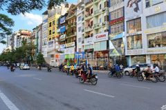 Hàng hiếm bán nhà phố hào nam hai mặt tiền trước nhà xe tải tránh nhau 126m x 22.5 tỉ