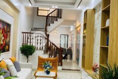 Bán căn nhà 3 tầng mặt phố lê viết hưng, ph ngọc châu, tp hd, 63m2, 4 ngủ, 3 vs, chỉ 2.98 tỷ