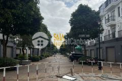 Cắt lỗ hơn 500tr bán căn nhà 4 lầu ecocity phố đi bộ giá 4,5x tỷ