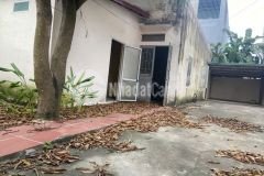 Bán đất tặng nhà cấp 4 mặt đường phan đình giót, khai quang, vĩnh yên. lh 0986934038