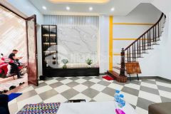 Bán nhà cầu giấy 34m,4t, mt 5m, 7.25tỷ, nhà đẹp tặng full nội thất