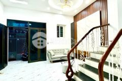 Trần khát chân nhà dân xây mới ở luôn dt 28m giá 5.95 tỷ sổ đỏ chính chủ