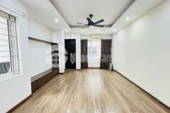 Bán nhà khương trung. thanh xuân. ô tô. dt 55m2. mt 3,9m. giá 13,2 tỷ.