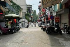 Mặt ngõ, ô tô vào nhà, an sinh đỉnh ngõ thịnh quang, đống đa. 0911554873.