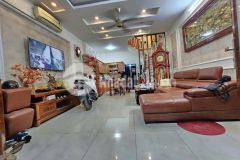 Bán nhà khu vực vĩnh hưng,ô tô đỗ cửa,ô chờ thang máy,ngõ thông, dân xây, 42m2,hơn 7 tỷ