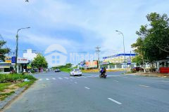 Cho thuê cặp nền góc đường a10 kdc hưng phú 182,5m2 10 triệu tháng