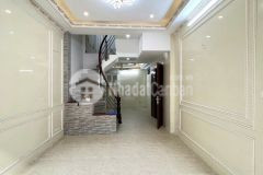 Nhà đẹp định công thượng hoàng mai dt35m2,giá hơn 6tỷ, lô góc, hai thoáng, oto đỗ cổng.