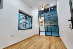 Bán nhà ngõ chợ khâm thiên 26 m x 5 tầng. giá 3,5 tỷ.