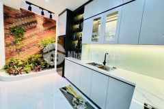 Bán nhà lĩnh nam ô tô đỗ cửa