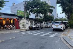 Chị tôi bán gấp lô đất biển mỹ khê 110m2 gần cầu rồng đường 5m5 5 tỷ hơn