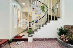 Bán nhà ngọc thuỵ long biên lô góc 2 thoáng ô tô cách 5m ngõ thông 43m giá 5.6 tỷ