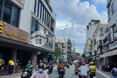 Bán nhà mặt tiên giá tốt tại đường nguyễn tri phương, phương 5, quận 10, ngang 10m