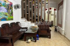 Trần hòa, 52m2, 5 tầng, nhiều ngủ, cách phố 30m, ô tô đỗ cửa, chỉ 8.8 tỷ