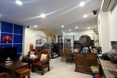 Bán nhà hoàng hoa thám,40m2,có 4pn,ngõ thông ba gác tránh,dân xây, giá chỉ 10 tỷ