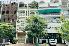 Chủ kẹt tiền ngân hàng bán gấp nhà mt đường d1, khc him lam, quận 7