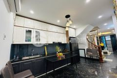 Bán nhà trần khát chân,10m ra phố, 45m2,6 phòng,thoáng sáng, full nội thất, nhỉnh 7 tỷ.