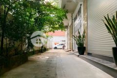 Chính chủ bán nhà bùi xương trạch phân lô bộ công an camera xung quanh khu ô tô chạy vòng quanh,