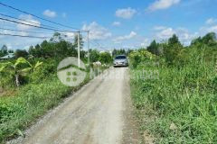 Đất thổ cư 150m2 huyện thủ thừa, long an shr chỉ 580tr. lh0985178674.