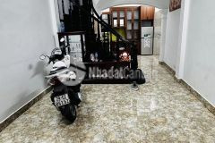 Bán nhà phố láng hạ đống đa, gần ngã tư đê la thành, ngõ thông rộng, nhà 4 tầng ở ngay.