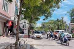 Bán nhà tây hồ, lạc long quân, 50m, 6t, 15 tỷ, ô tô, ngõ thông, nhà đẹp.