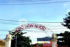 Cần bán gấp nhà gác lửng mặt tiền kinh doanh ngay chợ non nước ngũ hành sơn 150m2 chỉ 5.4 tỷ