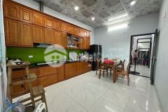 Bán nhà cầu bươu nhà hai mặt ngõ mặt sau rộng 8m mặt trc 5m