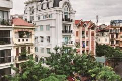 Mặt phố đặng thùy trâm bán nhà 5 tầng dt 80m2 x mt 6m giá 30,2 tỷ kinh doanh.