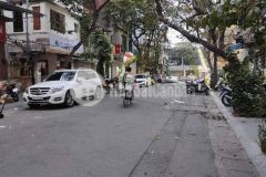 Bán gấp nhà đỗ hành, siêu hiếm, 1 nhà ra phố, nhỏ xinh vừa công năng, nhỉnh 2 tỷ có thương lượng