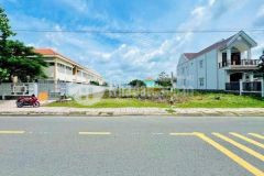 Bán đất full thổ cư thị xã bên lưc long an 150m2 gia 755 triêu