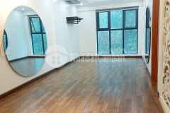 Chính chủ bán căn hộ goldenmark city 136 hồ tùng mậu 2 ngủ, 2wc tầng thấp 77m2