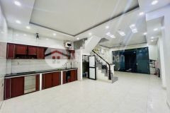 Bán gấp nhà thạch cầu, long biên dân xây khu vực hiếm nhà bán 50m2 x 5t nhỉnh 5 tỷ