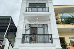 Nhà mới 77m2, vuông như tờ a4, đường 2 ô tô đi, cạnh ngã tư thủ đức, giá 6 tỷ nhú.