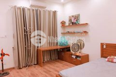 Bán nhà hoàng cầu đống đa 20m 5 tầng ngõ rộng gần ô tô, giá 5,6 tỷ. lh 0349157982