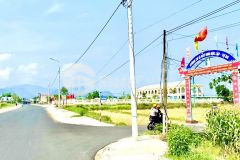 Cần nhượng lại lô đất đường oto, ngay trung tâm thị trấn chỉ 6xx triệu.