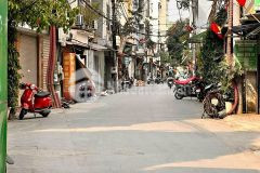 Bán gấp nhà phố khương trung, phân lô ô tô vào nhà dt 50m2, 5tầng, mt 4m, 11tỷ