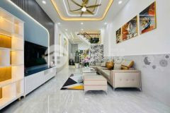 Bán nhà 4 tầng mới ở ngay lê hồng phong quận 10, dt 4x11, gần hẻm xe hơi, 7.2 tỷ