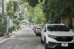 Bán nhà hoàng quốc việt cầu giấy, 65m, 5t, 16.2 tỷ ô tô, phân lô, vỉa hè, vp, kd.