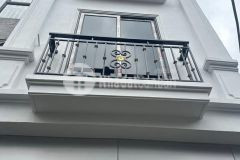 Cần bán nhà 5 tầng vân canh, ngay gần khu hành chính xã, gần đường ô tô mà giá chỉ 4.3 tỷ tl