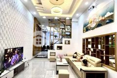 Ở ngay bán nhà 4 tầng cực đẹp hxh cao thắng, 60m2, 10.2 tỷ