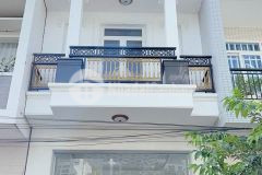 Cho thuê nhà mặt tiền b2 kdc hưng phú 1 gần cầu quang trung lộ giới 12m