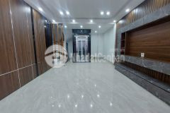 Bán nhà ngõ 12 phố bồ đề, long biên, 40m2, 6 tầng, thang máy, full nội thất, giá 8 tỷ hơn