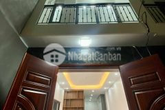 Bán nhà bồ đề,long biên 5 tầng,36m oto đỗ cổng,gần chợ nhỉnh 5 tỷ