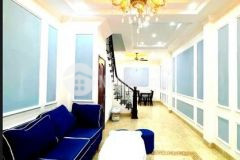 Loanh quanh 6 tỷ hộ khẩu bátkhối long biên nhà đẹp ở ngay ô tô con đỗ cửa.