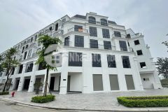 Chính chủ bán căn shophouse khu đô thị mới kim chung 188m2. lh0931351494.