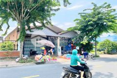 Bán kho 1050 giá chỉ 13 tỷ 800 triệu mặt tiền đường thị trấn cần đước long an